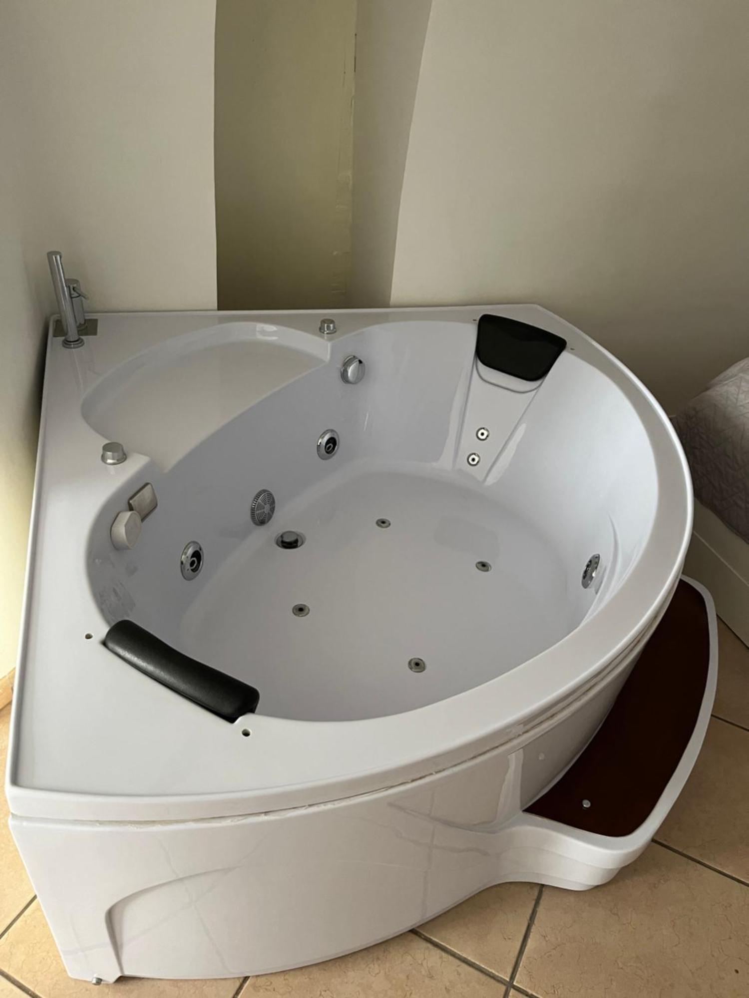 Apartment 21mqsuitehomes , Con Mini Piscina Privata, Con Vasca Idromassaggio & Standard Ostuni